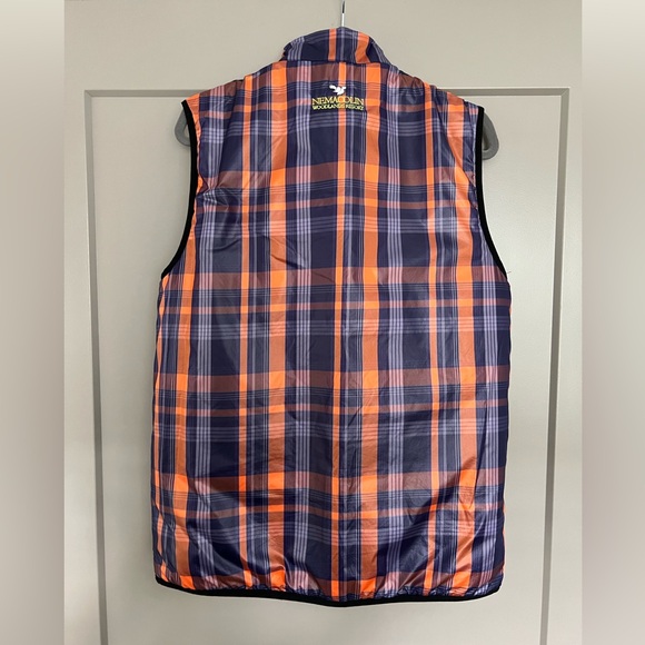 Nike Reversible Vest - Picture 4 of 8